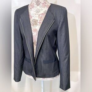 TAHARI Charcoal gray full‎ zip crop blazer size